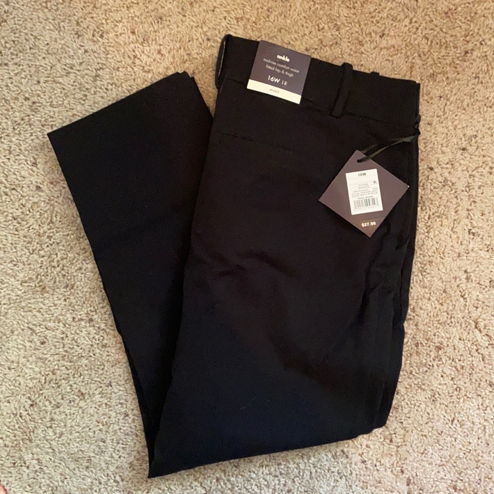 NWT Size 16W Black AvaViv Pants